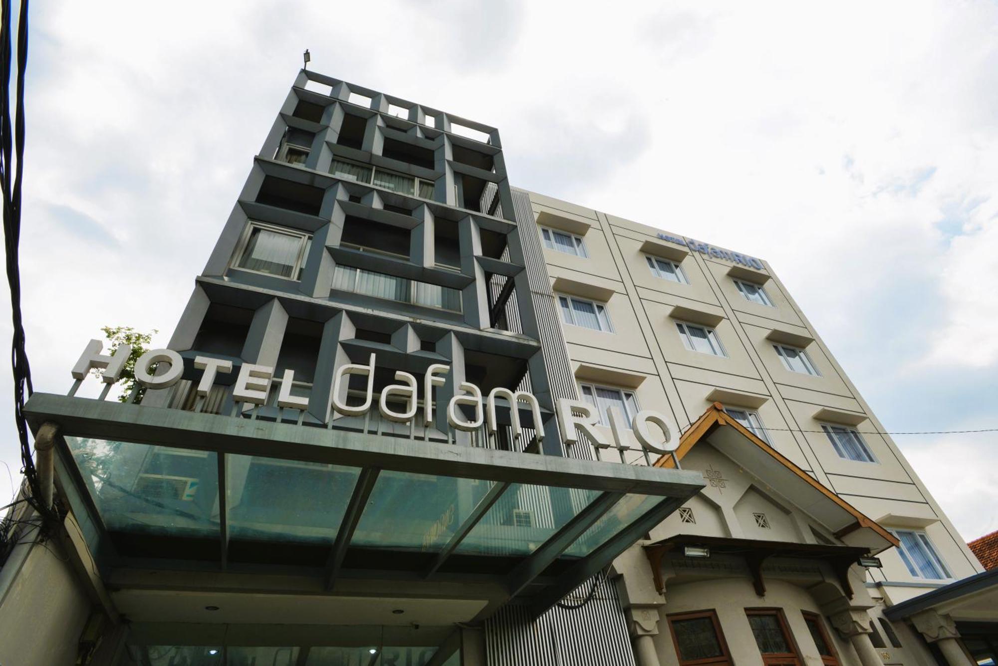 Hotel Dafam Rio Bandung Exterior foto