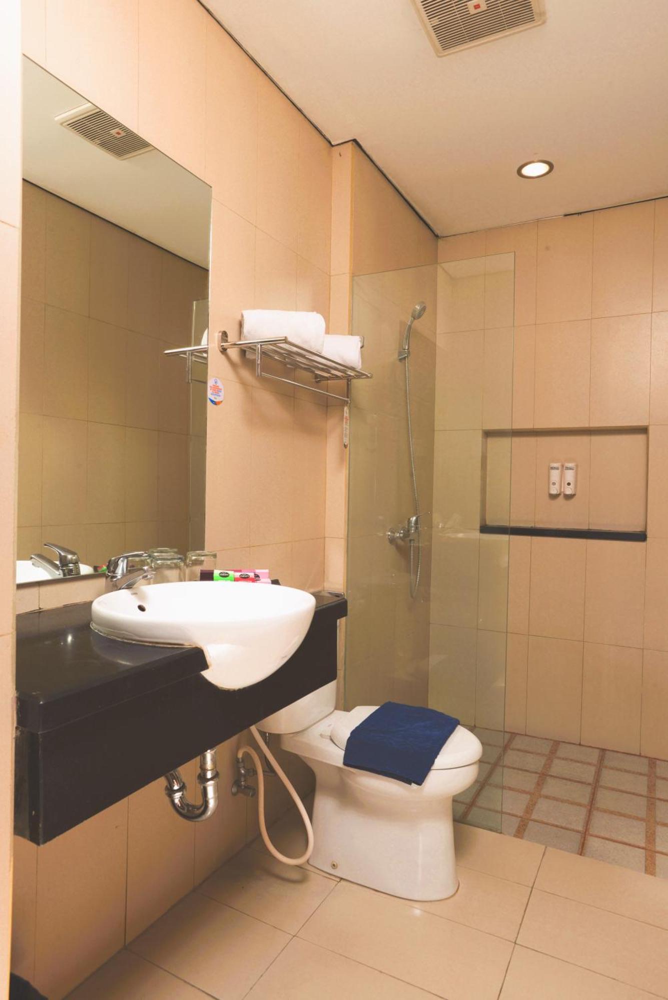 Hotel Dafam Rio Bandung Exterior foto