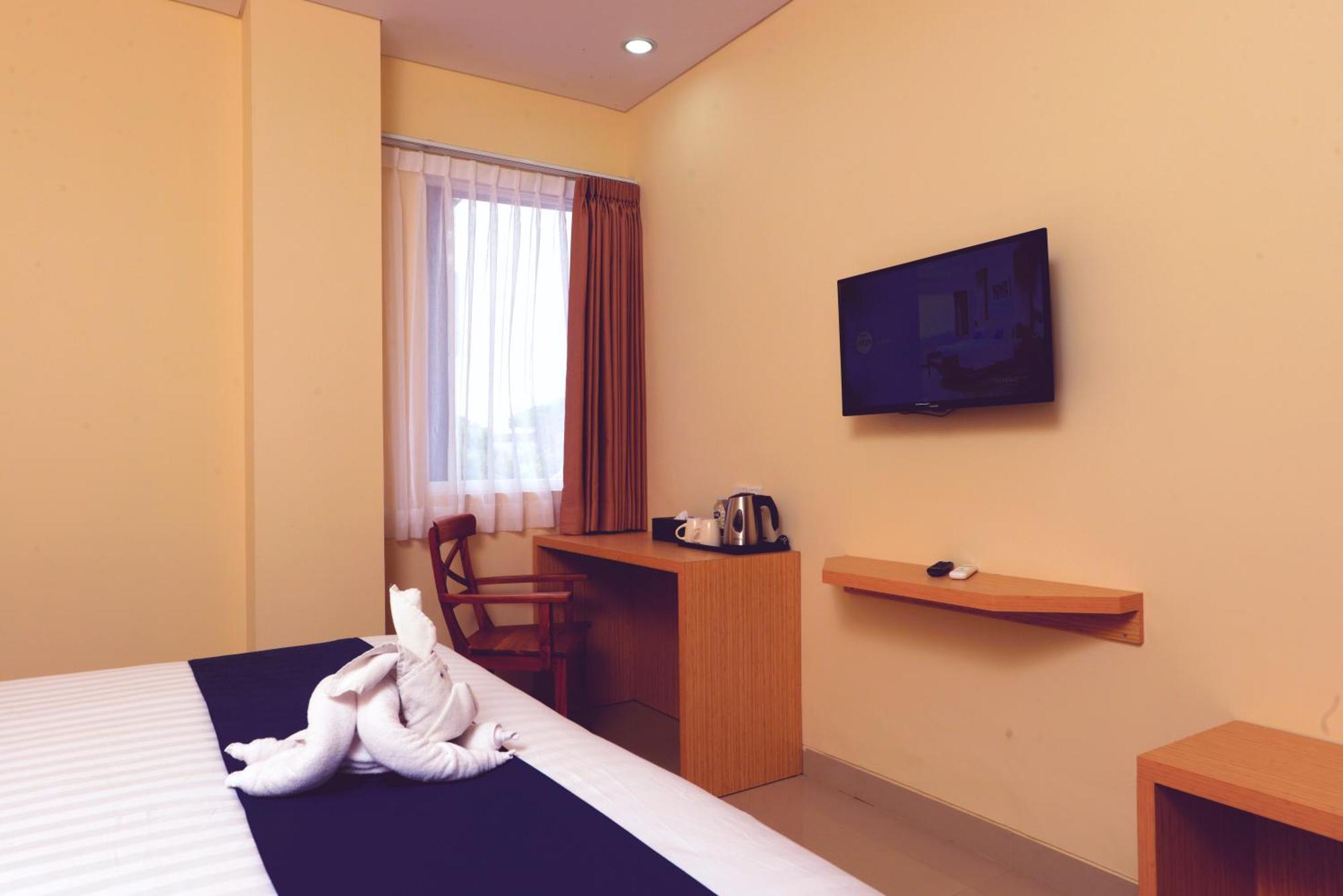 Hotel Dafam Rio Bandung Exterior foto