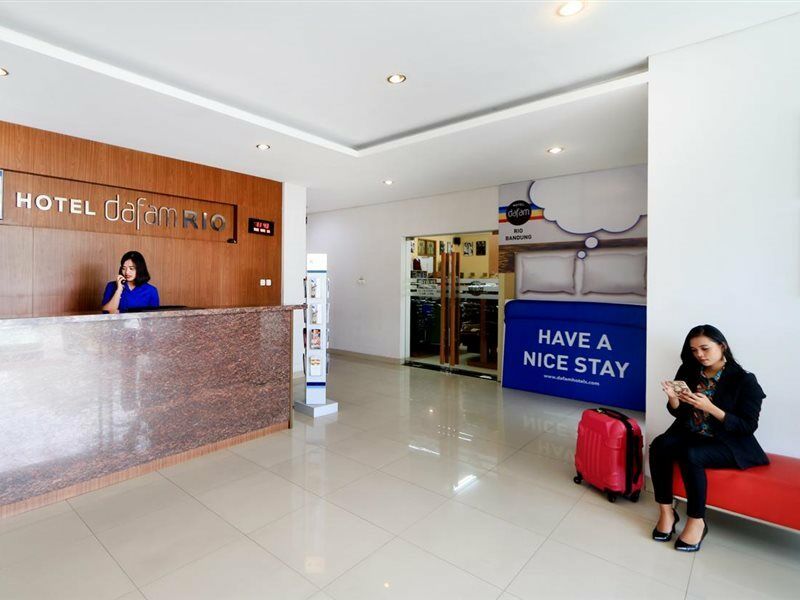 Hotel Dafam Rio Bandung Exterior foto